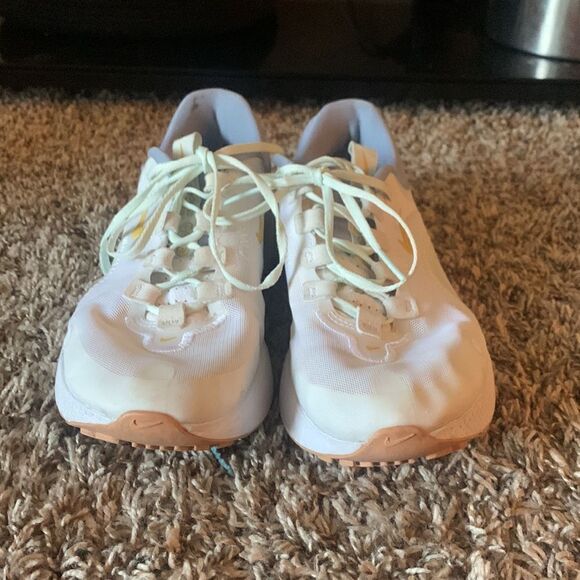 (WMNS) Nike React Escape RN 'White Glacier Grey' CV3817-104 size 6.5. - Picture 12 of 16